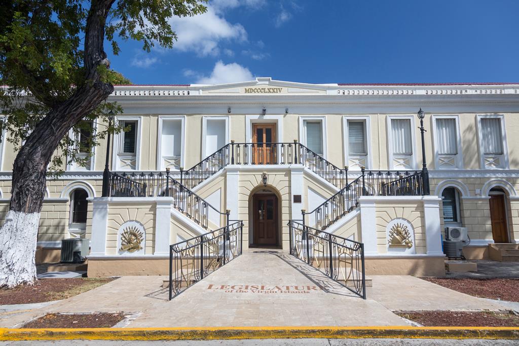 12-daagse cruise Amerikaanse Maagdeneilanden › Dominicaanse Republiek › St Maarten › Verenigde Staten met Celebrity Xcel. Proef Verfijnde Gerechten In Diverse Restaurants. Ontspan Bij Het Zwembad Of In De Wellness. Laat Je – afbeelding 5