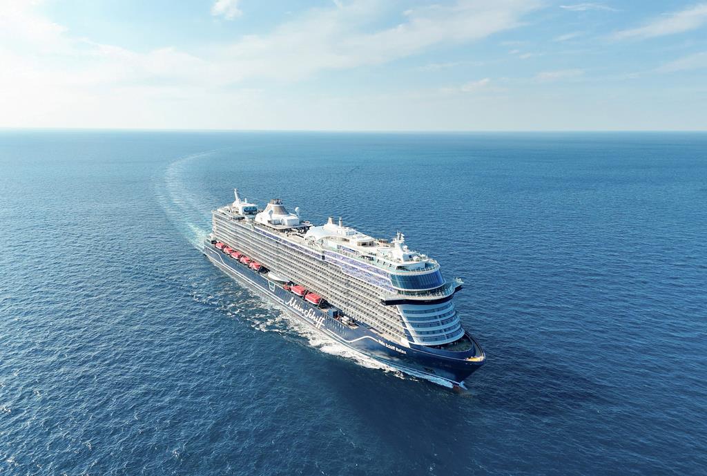 12-daagse cruise Noord Europa met Mein Schiff Relax En Ontdek Noorwegen. Je Vaart Naar Het Kleurrijke Ålesund – afbeelding 2