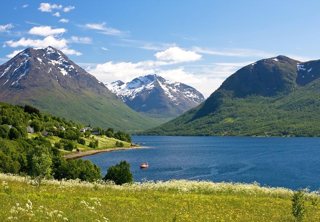 12-daagse cruise Noord Europa met Msc Preziosa En Ontdek De Ongerepte Schoonheid Van De Noorse Kust. Vanuit Hamburg Vaar Je Langs Diepe Fjorden – afbeelding 3