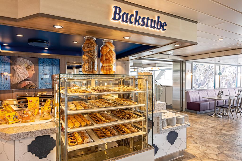 13-daagse cruise Noord Europa met Mein Schiff 1 En Laat Je Meevoeren Naar De Indrukwekkende Noorse Kust. Vanuit Kiel Zet Je Koers Naar Sfeervolle Bestemmingen Zoals Molde – afbeelding 4