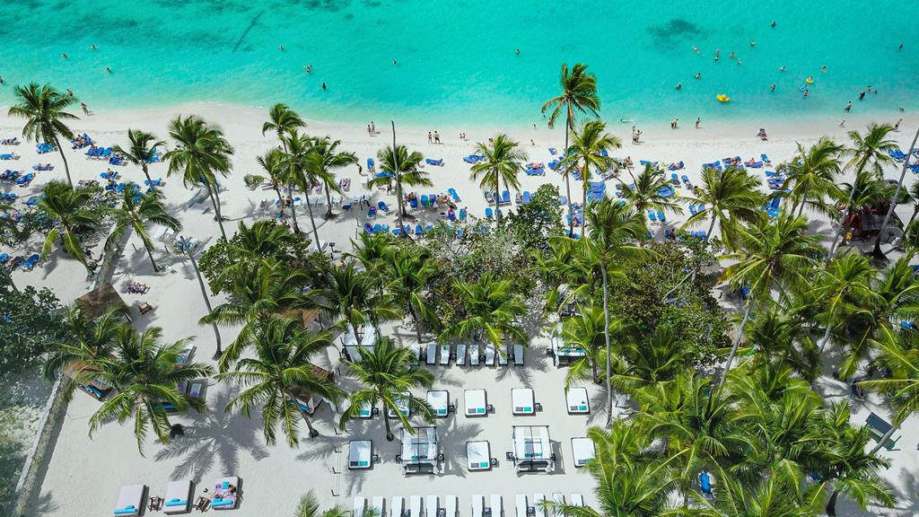 15-daagse cruise Antigua En Barbuda › Aruba › Bonaire › Britse Maagdeneilanden › Curacao › Dominicaanse Republiek met Mein Schiff 5 Geniet Je Van Luxe Accommodaties Met Prachtig Uitzicht Op Zee – afbeelding 3