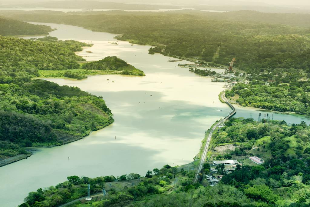 17-daagse cruise Aruba › Bahamas › Colombia › Costa Rica › Kaaiman Eilanden › Panama › Verenigde Staten met onbekend cruiseschip – afbeelding 1