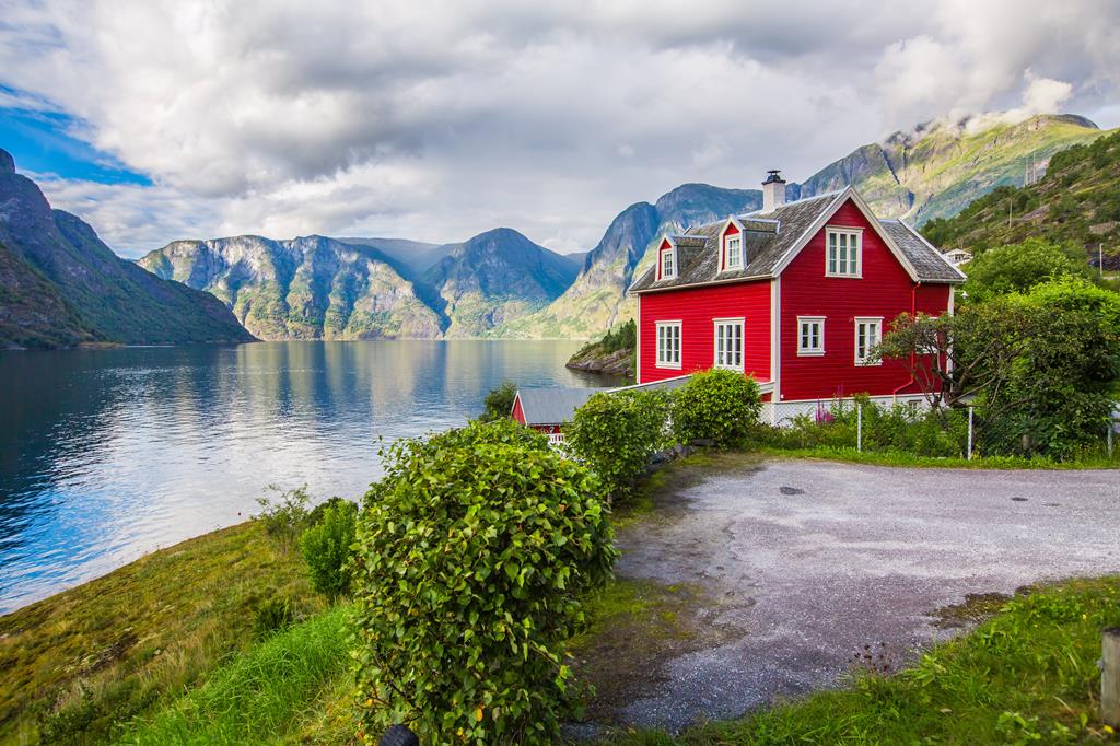 8-daagse cruise Noord Europa met onbekend cruiseschip – afbeelding 1