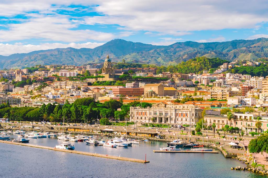 8-daagse cruise Oost Middellandse Zee met Norwegian Sun Ontdek Je Adembenemende Bestemmingen Die Je Hart Sneller Doen Kloppen. Verken Het Sprookjesachtige Kotor In Montenegro – afbeelding 1