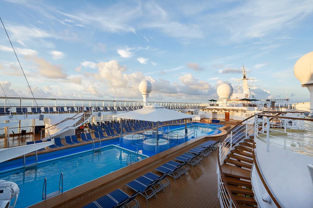 8-daagse cruise Oost Middellandse Zee met Norwegian Sun Ontdek Je Adembenemende Bestemmingen Die Je Hart Sneller Doen Kloppen. Verken Het Sprookjesachtige Kotor In Montenegro – afbeelding 4