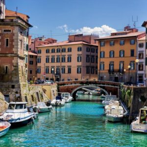 8-daagse cruise West Middellandse Zee met Msc Splendida. Vaar Met Ons Mee Richting De Mooiste Plekken Van De Middellandse Zee. Het Schip Vaart Als Eerst Langs Marseille – afbeelding 1