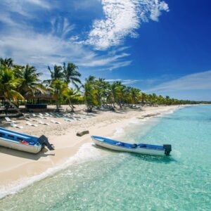 9-daagse cruise Dominicaanse Republiek › Turks En Caicos Eilanden met Costa Fascinosa En Laat Je Betoveren Door De Dominicaanse Republiek En Grand Turk. De Costa Fascinosa Vaart Vijf Verschillende Routes Door Dit Caribische Paradijs – afbeelding 1