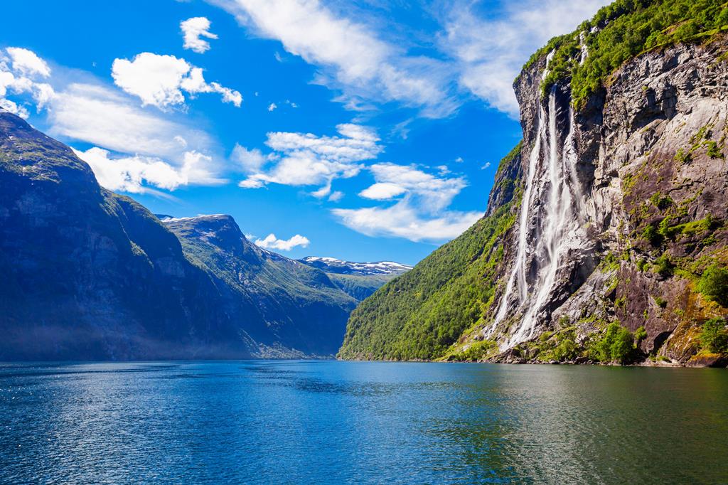 9-daagse cruise Noord Europa met Mein Schiff Relax – afbeelding 1
